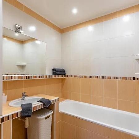 Apartment Spacious With Ac And Stunning Views