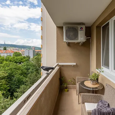 Spacious With Ac And Stunning Views Apartment *