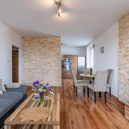 Lejlighed Spacious With Ac And Stunning Views Bratislava