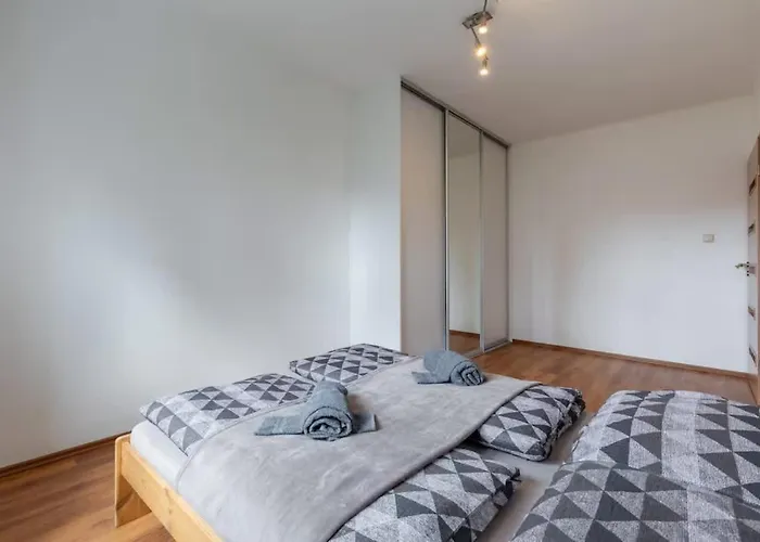Spacious With Ac And Stunning Views Apartament Bratysława