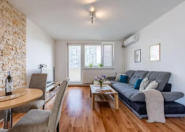 Apartament Spacious With Ac And Stunning Views